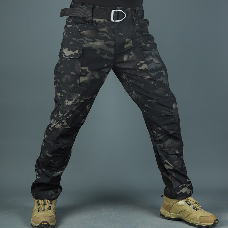 Outdoor fleece-lined waterproof hiking pants, suitable for autumn and winter.